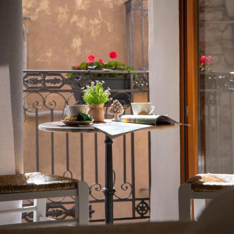 Porta Soprana Luxury Guest House & Spa Sclafani Buitenkant foto