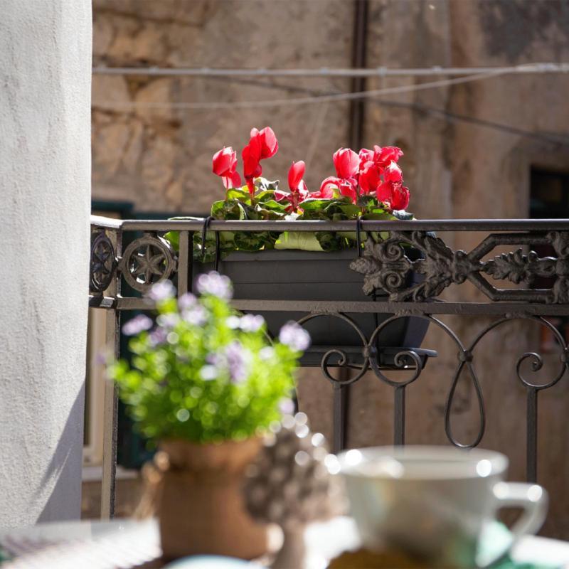 Porta Soprana Luxury Guest House & Spa Sclafani Buitenkant foto